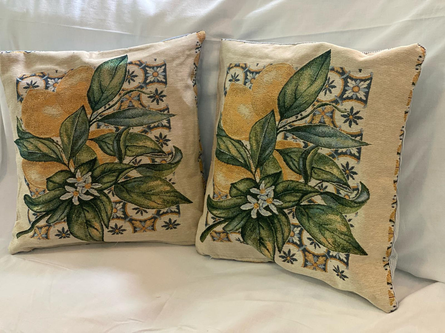 Gobelin Pillow 42x42