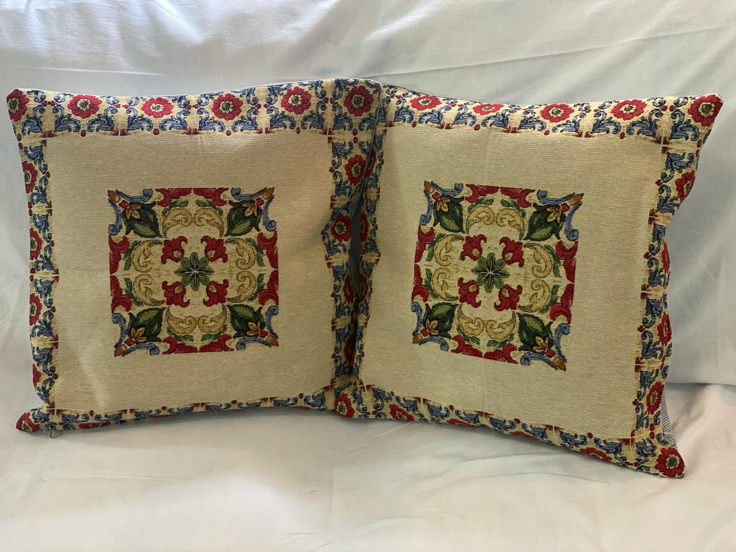 Gobelin Pillow 42x42