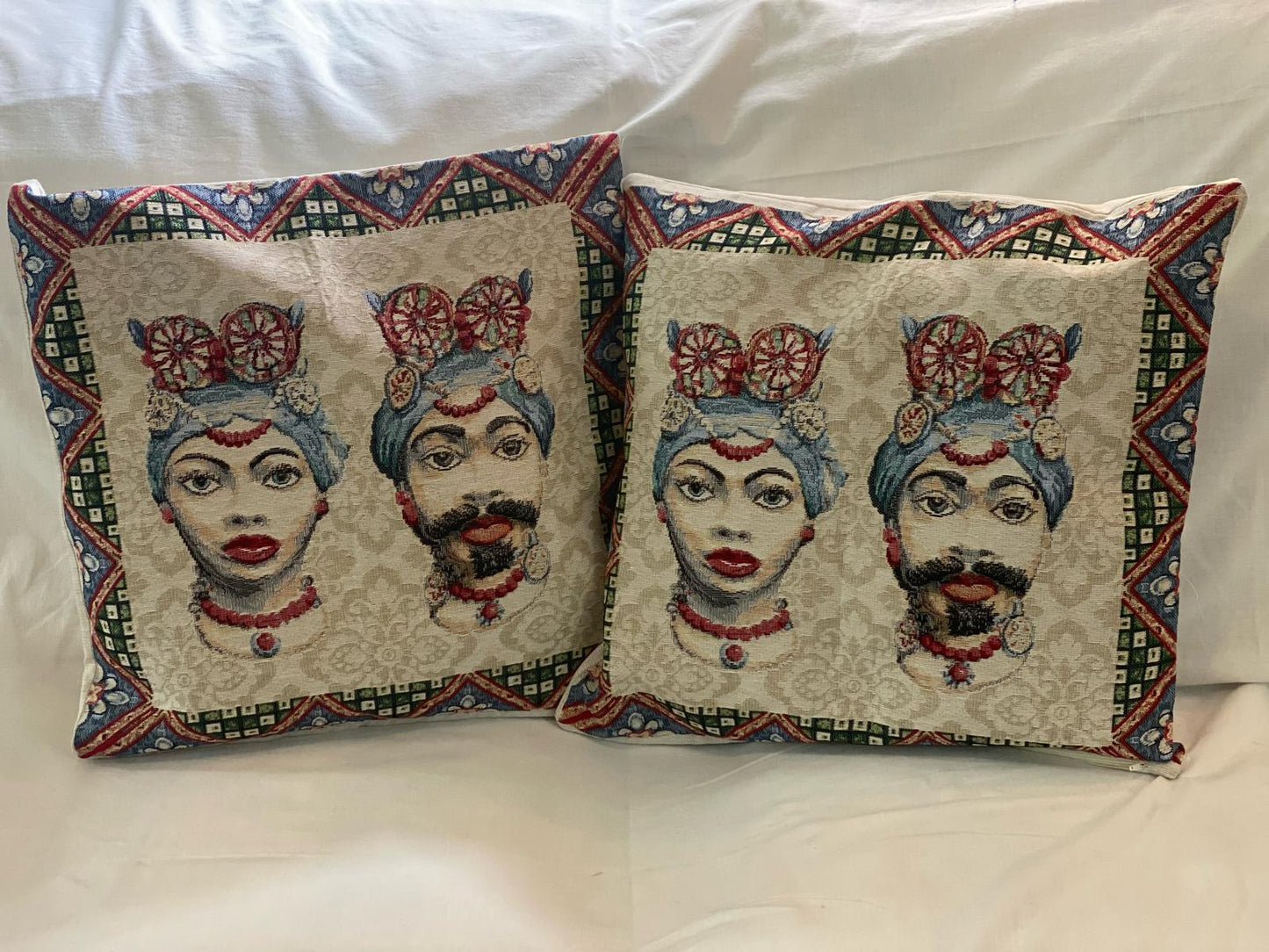 Gobelin Pillow 42x42
