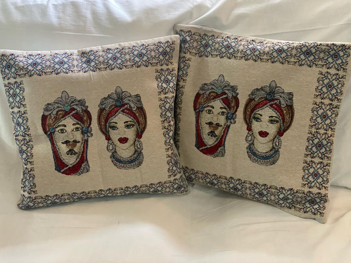 Gobelin Pillow 42x42