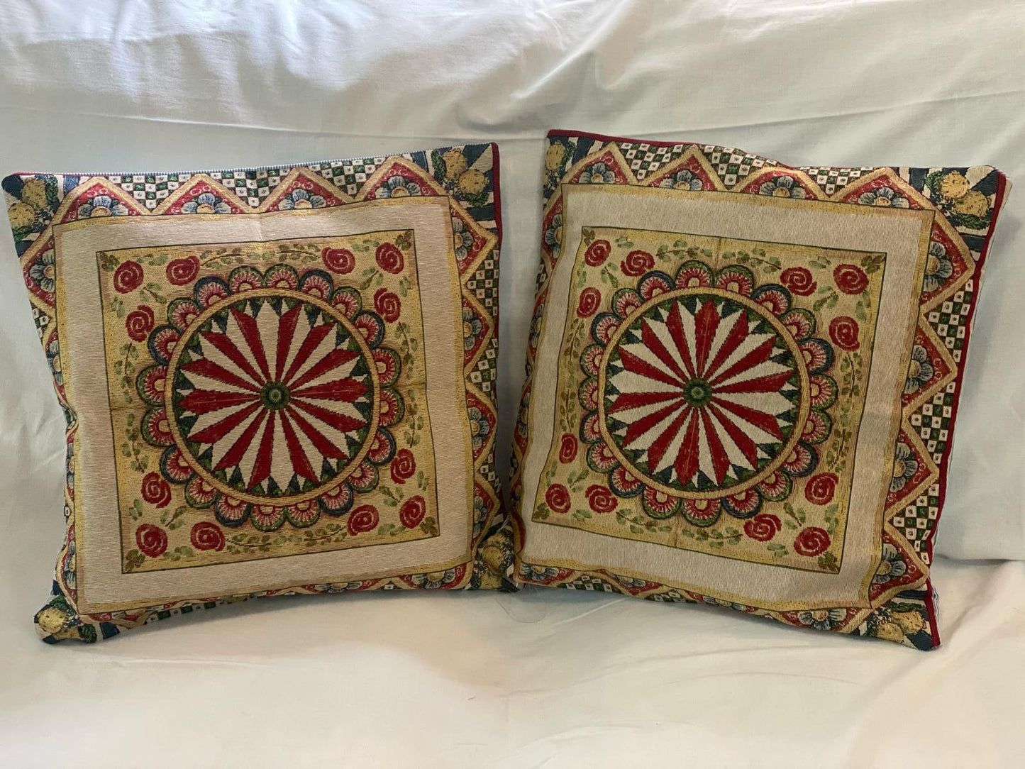 Gobelin Pillow 42x42